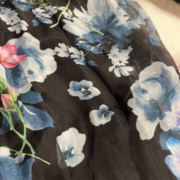 Italian floral blouse - Picture 2 of 4